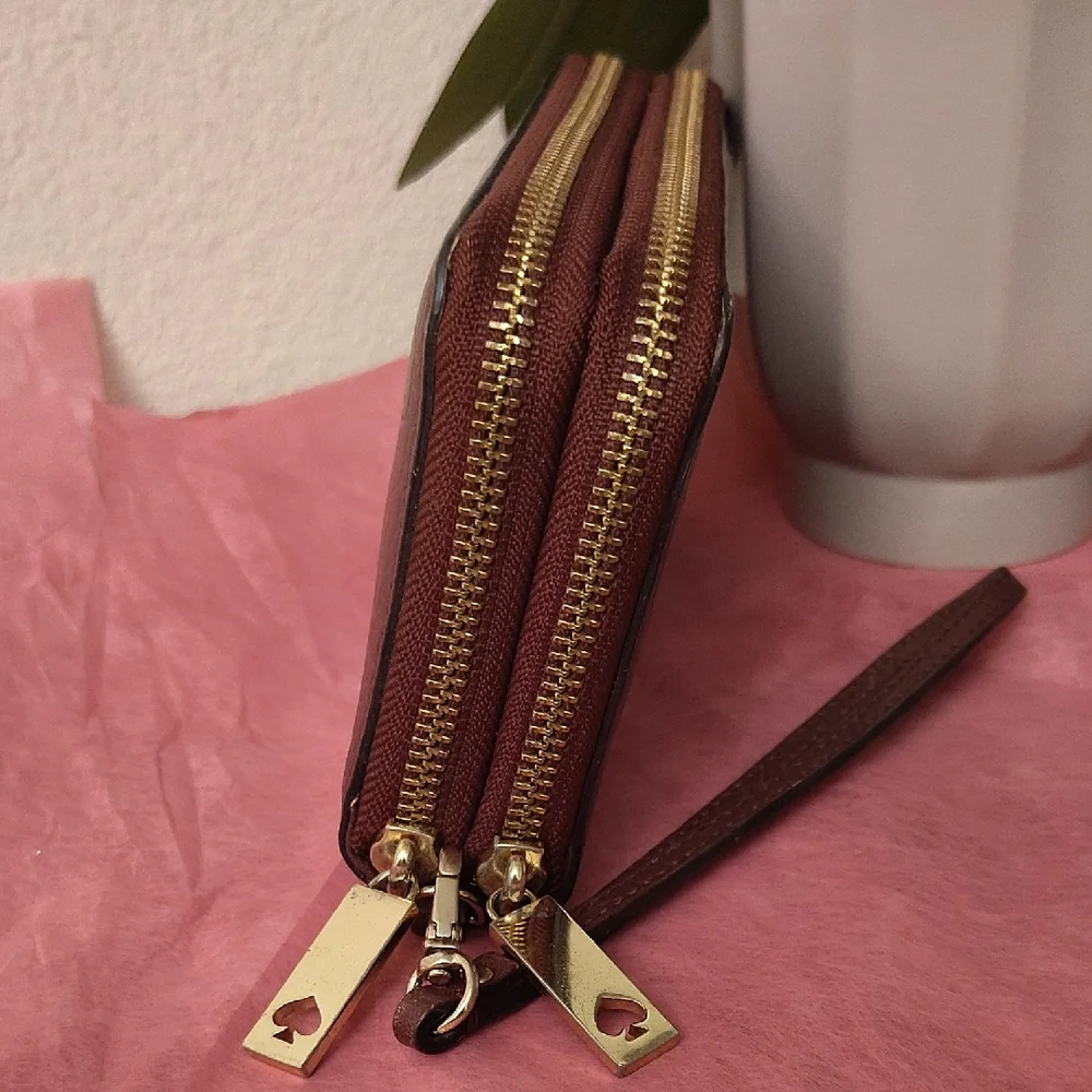 Kate Spade Croc-Embossed Deep Burgundy Leather Clutch Wallet - Picture 2 of 7